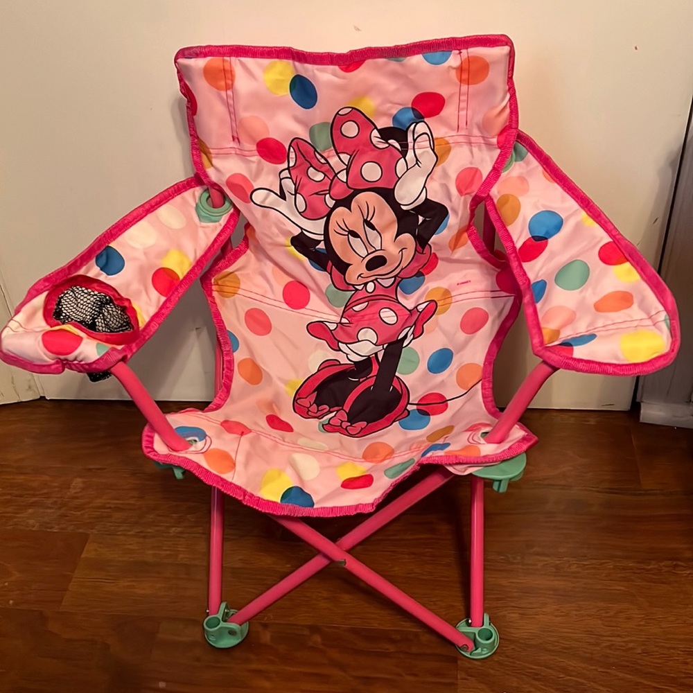 Toddler’s Minnie Mouse folding chair